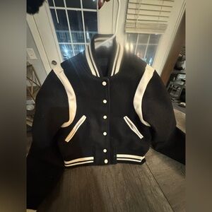 Black & Cream Stylish Women’s Bomber Jacket Size Small New W/Out Tags